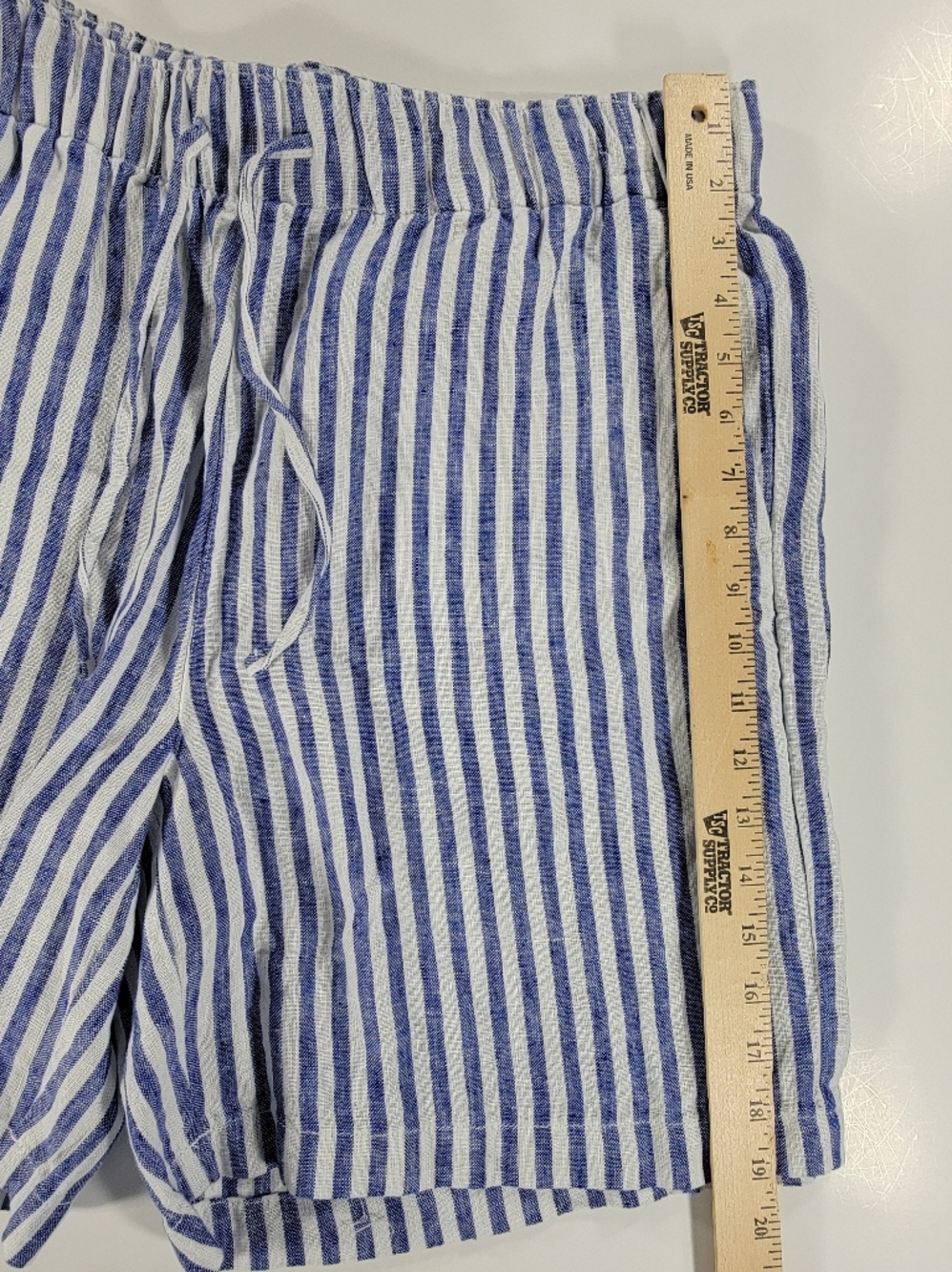 NEW Lands End Women's 100% Linen High Rise Pull On Nautical Stripe Shorts Medium - Picture 6 of 9
